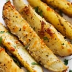 Baked Garlic Parmesan Potato Wedges | Creme de la Crumb