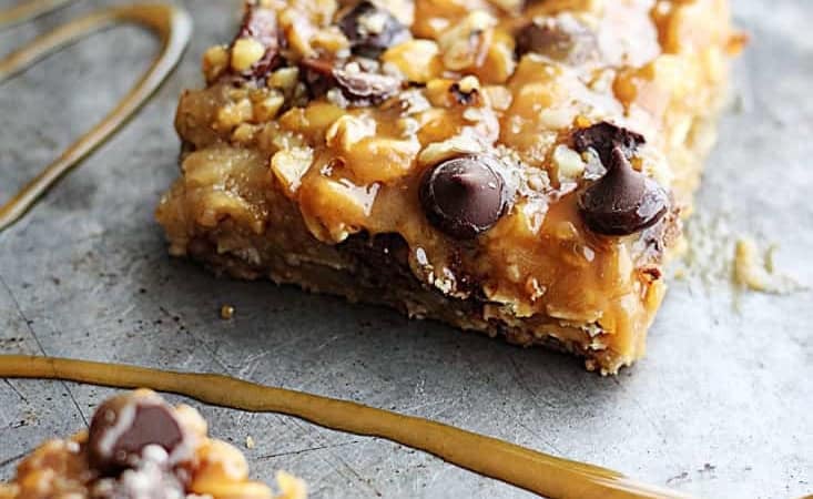 Caramel Chocolate Chip Oat Bars