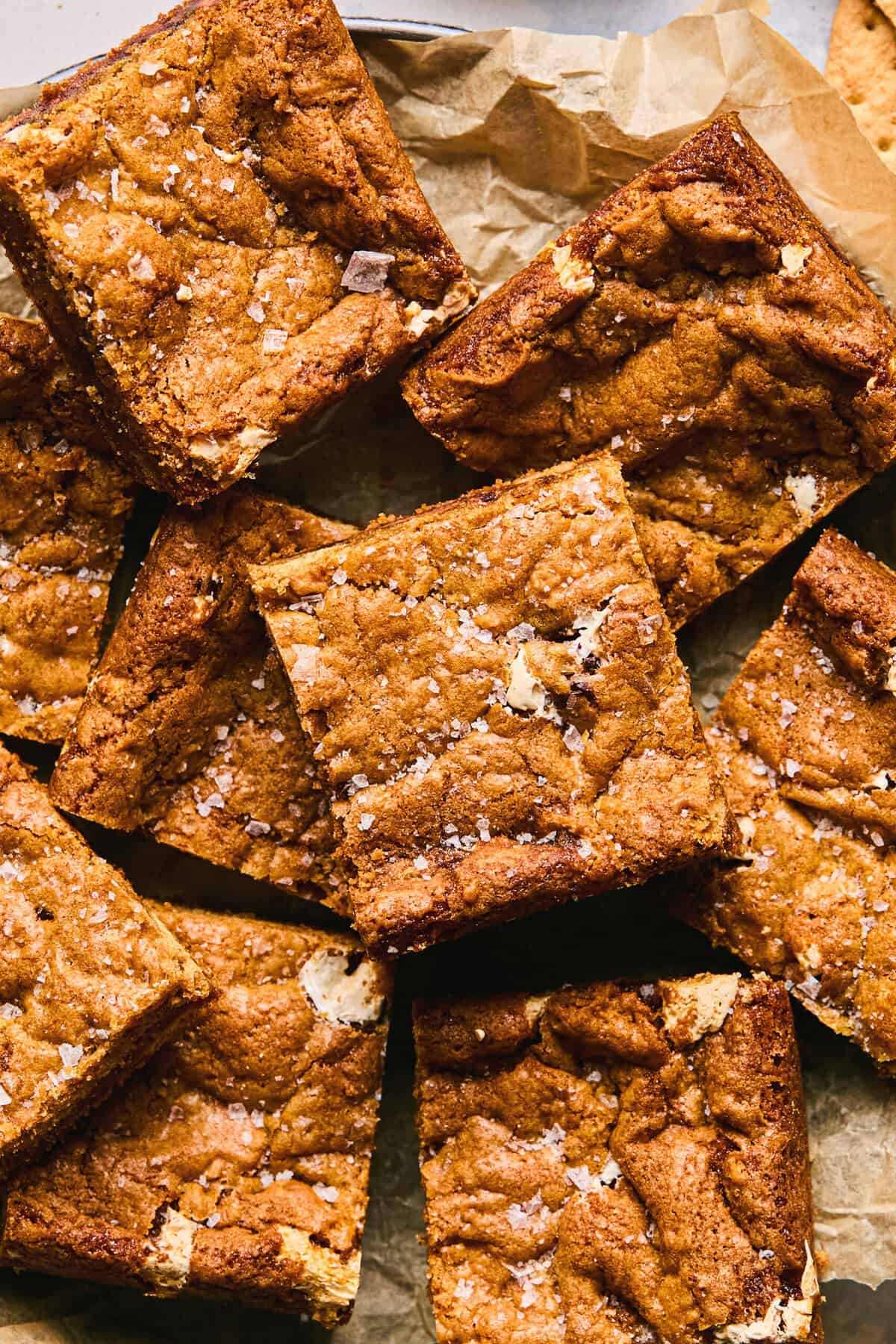 Overhead of s'mores bars.
