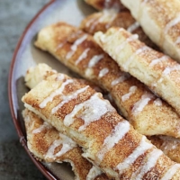 Cinnamon Roll Dippers (No Yeast)