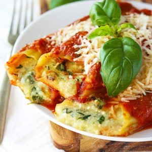 Cheesy Meatless Manicotti - Creme de la Crumb