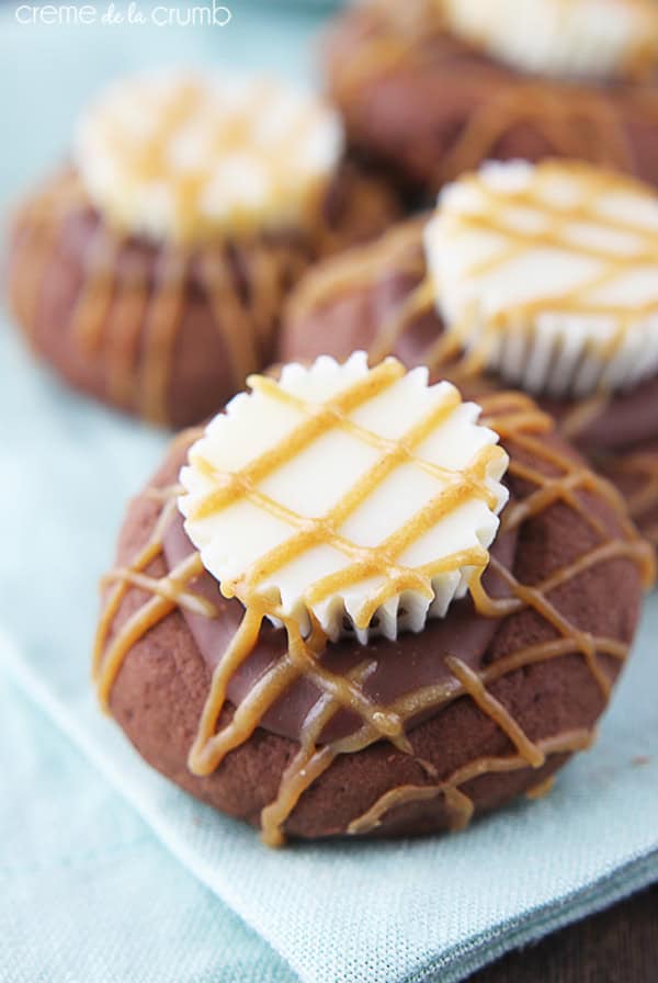 White Reeses Peanut Butter Cup Chocolate Thumbprint Cookies - Creme de la Crumb