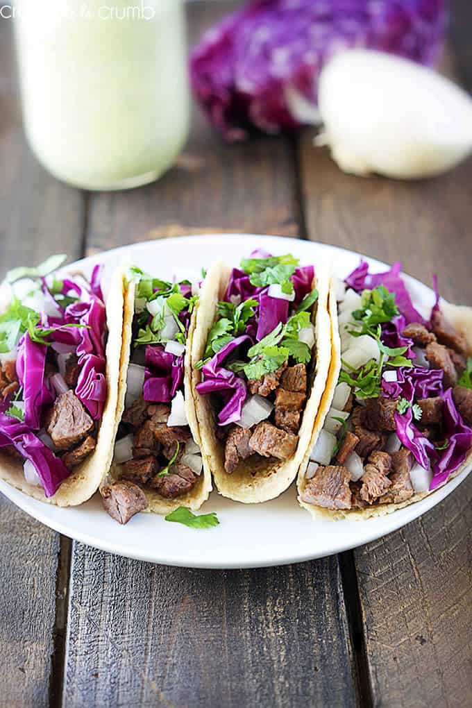 top view of Santa Monica street tacos on a plate.