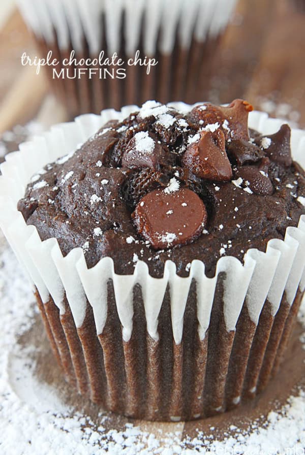 Triple Chocolate Chip Muffins | Creme de la Crumb