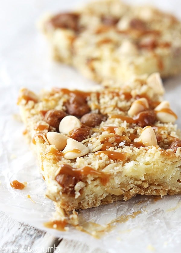 Caramel Cheesecake Crumble Bars