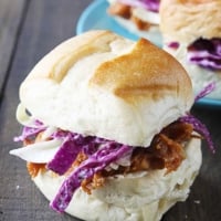 Carolina Style Pulled Pork Sliders