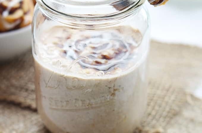 Cinnamon Roll Overnight Oats