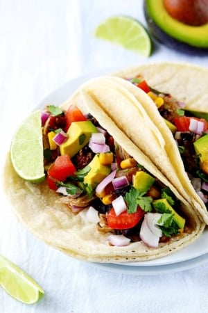 Slow Cooker Santa Fe Chicken Tacos