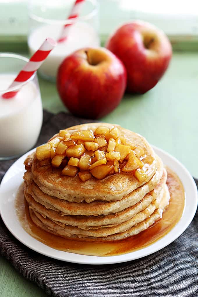 Apple Cinnamon Pancakes