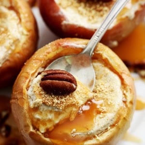 Cheesecake Stuffed Baked Apples