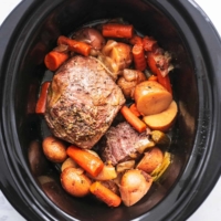 SLOW COOKER BEEF ROAST recipe make extra juicy, tender, and tasty in your crockpot (or pressure cooker) | lecremedelacrumb.com