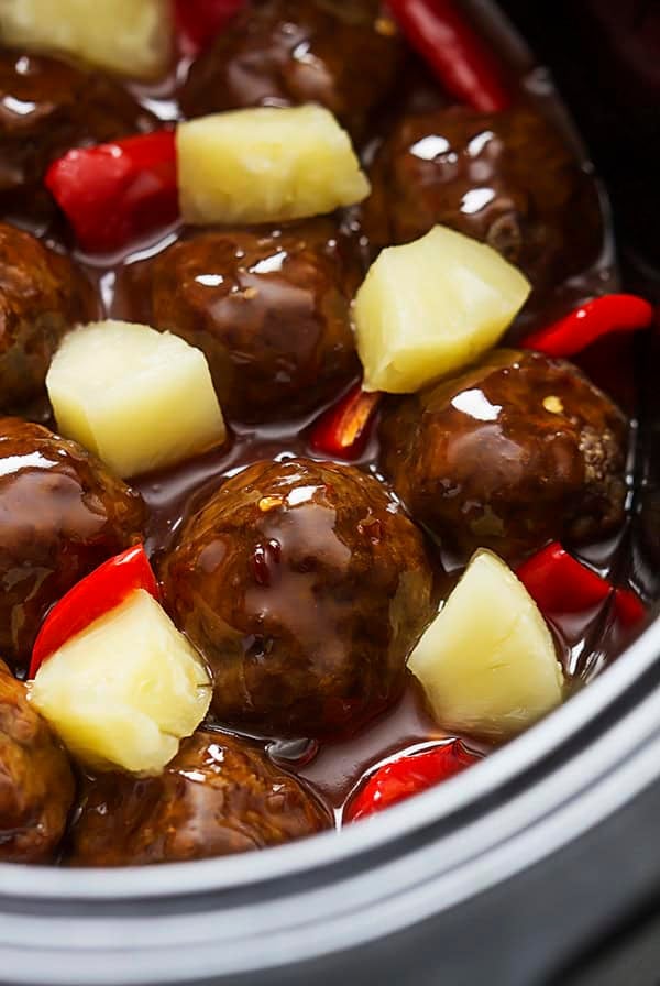 Slow Cooker Sweet & Sour Meatballs | lecremedelacrumb.com