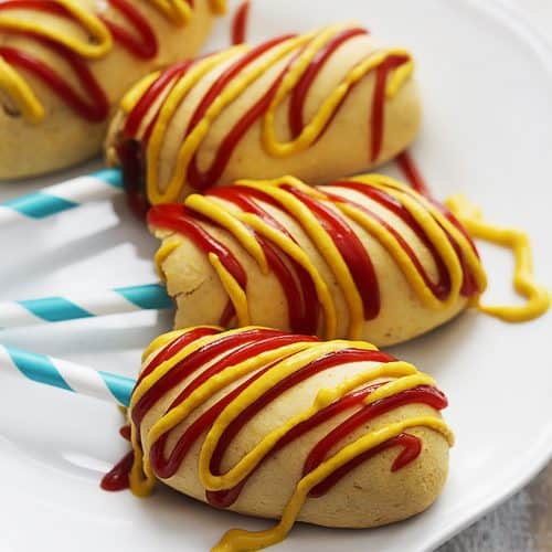 https://www.lecremedelacrumb.com/wp-content/uploads/2015/03/baked-corn-dogs-2-500x500.jpg