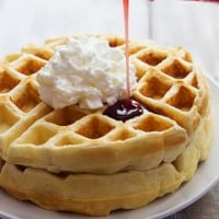 Greek Yogurt Waffles | Creme de la Crumb