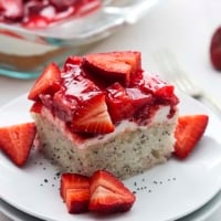 Strawberry Poppyseed Cake | Creme de la Crumb