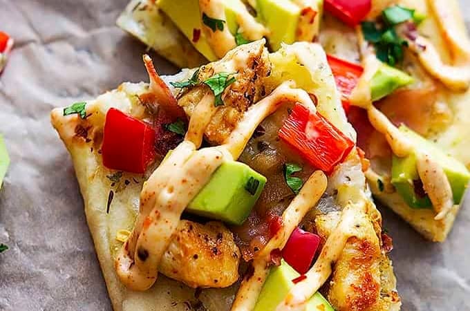 California Chicken Flatbread with Chipotle Ranch Sauce | Creme de la Crumb