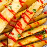 Baked Garlic Sriracha Fries | Creme de la Crumb