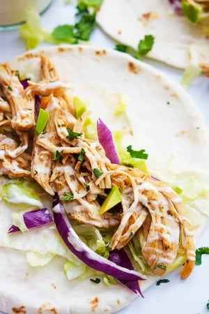 Slow Cooker Ranch Chicken Tacos | Creme de la Crumb