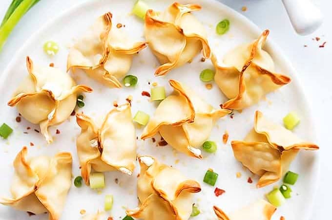 Baked Cream Cheese Wontons (Rangoon) | Creme de la Crumb