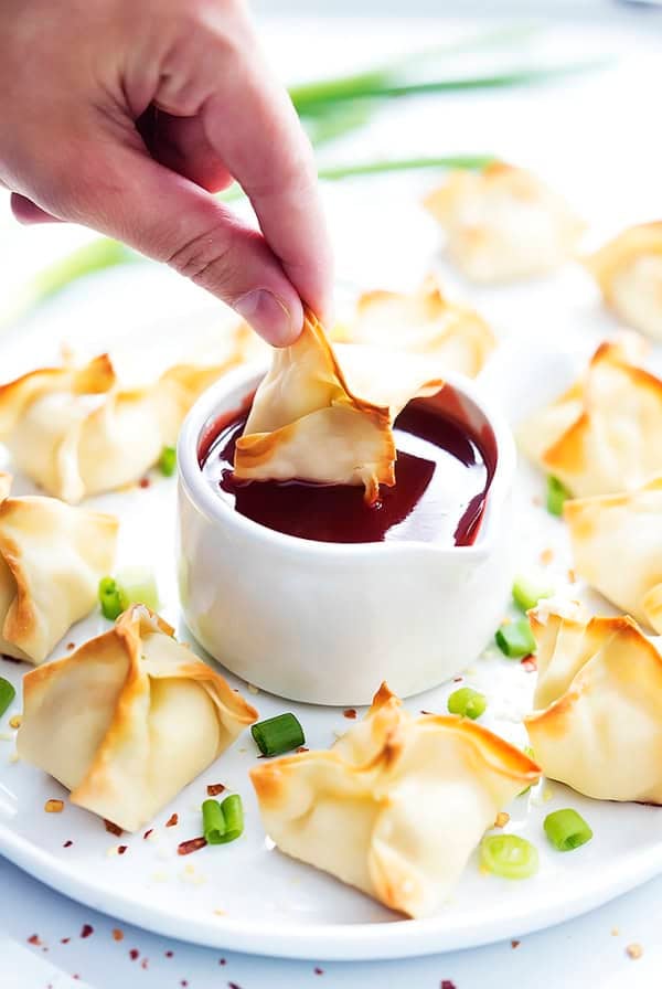 Baked Cream Cheese Wontons (Rangoon) | Creme de la Crumb