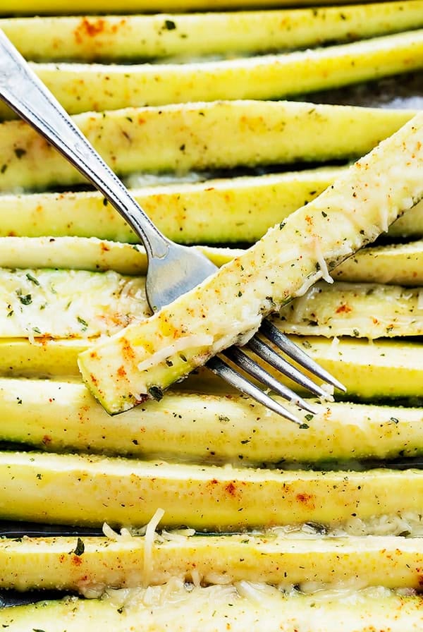Baked Cheesy Ranch Zucchini | Creme de la Crumb