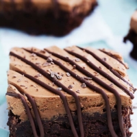Chocolate Mousse Brownies | Creme de la Crumb