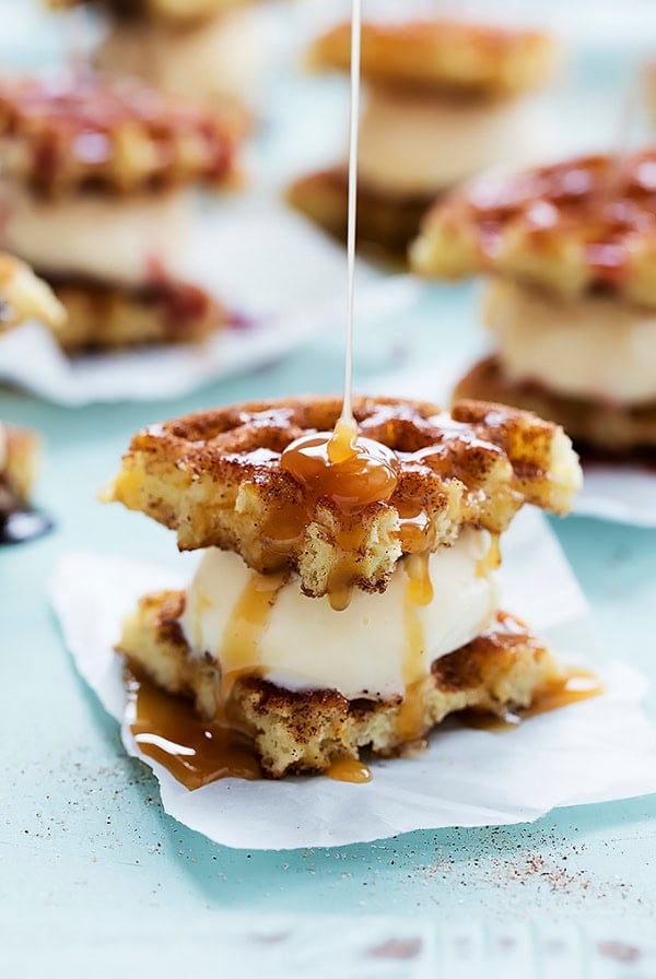 Snickerdoodle Waffle Ice Cream Sandwiches | Creme de la Crumb