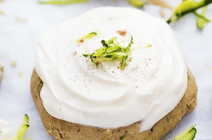 Zucchini Cookies with Brown Butter Cream Cheese Frosting | Creme de la Crumb