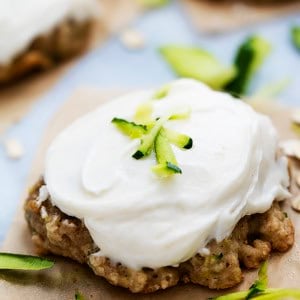 Frosted Zucchini Oatmeal Cookies | Creme de la Crumb