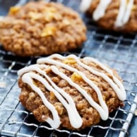 Apple Oatmeal Cookies | Creme de la Crumb