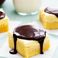 Boston Cream Pie Bars | Creme de la Crumb