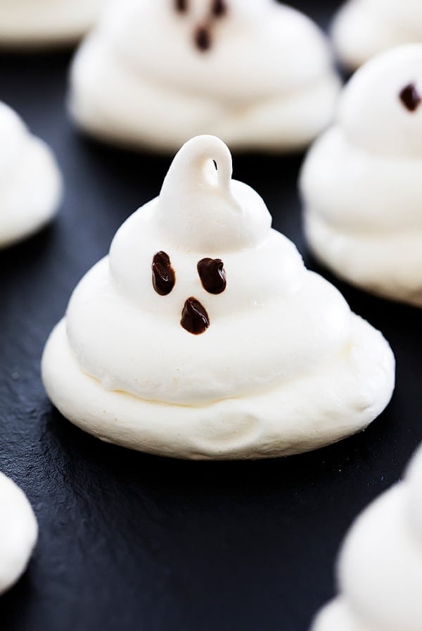Almond Meringue Ghost Cookies | Creme de la Crumb