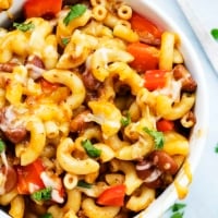 30 Minute Cheesy Chili Mac | Creme de la Crumb