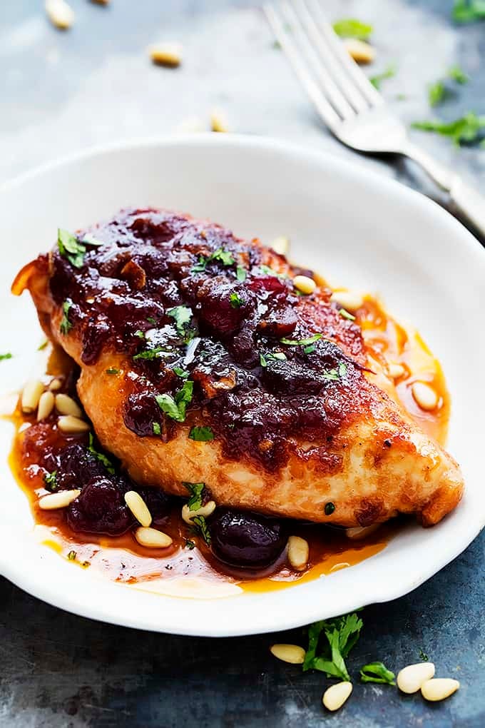 https://www.lecremedelacrumb.com/wp-content/uploads/2015/10/cranberry-chicken-1.jpg