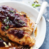 3 Ingredient Slow Cooker Cranberry Chicken | Creme de la Crumb