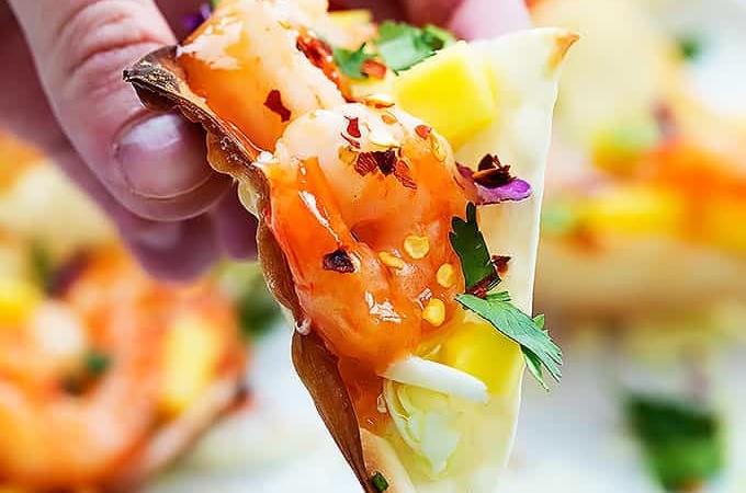 Firecracker Shrimp Wonton Tacos | Creme de la Crumb