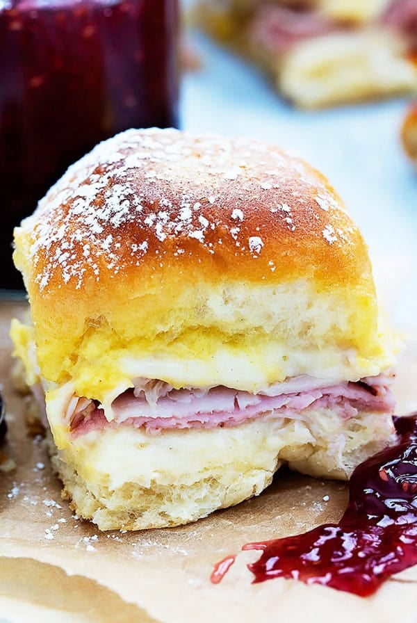 Baked Monte Cristo Party Sliders | Creme de la Crumb