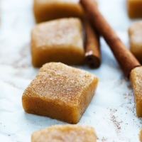 Vanilla Cinnamon Caramels | Creme de la Crumb