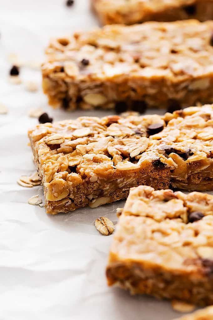 close up of no bake chewy granola bars.