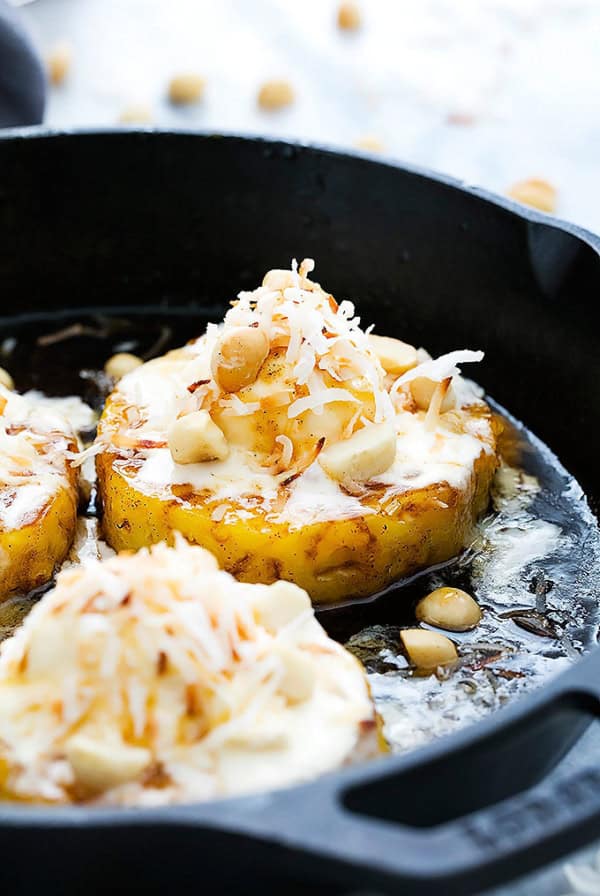 Skillet Caramelized Pineapple Sundaes | Creme de la Crumb