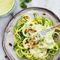 Zoodles (zucchini noodles) with Creamy Avocado Sauce | Creme de la Crumb