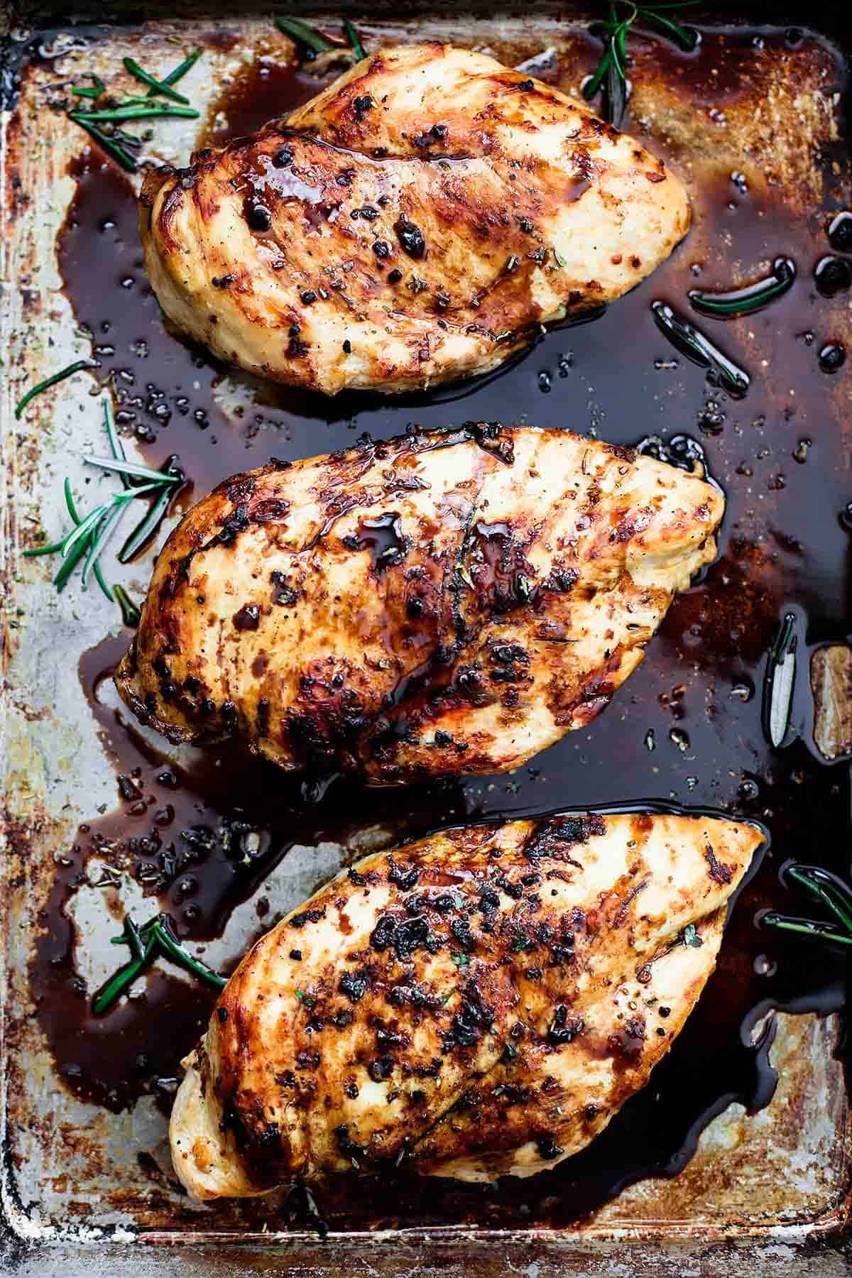 https://www.lecremedelacrumb.com/wp-content/uploads/2016/04/baked-balsamic-chicken-16-1.jpg