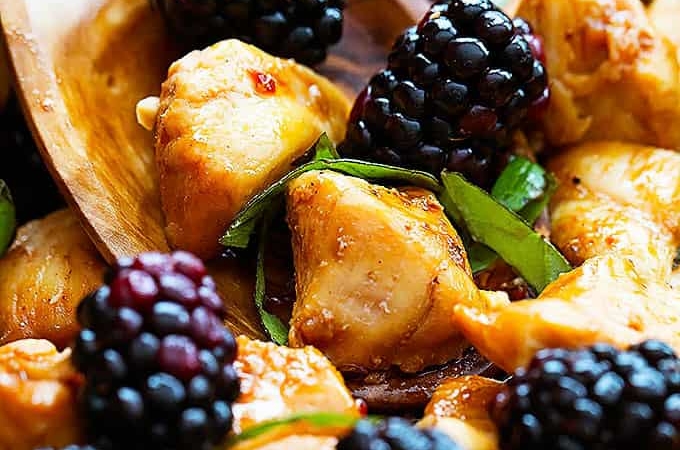 Thai Blackberry Basil Chicken | Creme de la Crumb