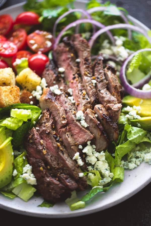 Black n' Blue Grilled Steak Salad | www.lecremedelacrumb.com