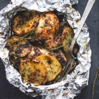 Grilled Herbed Chicken & Potato Foil Packs | lecremedelacrumb.com