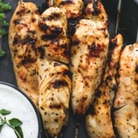 Grilled Chicken Souvlaki & Tzatziki Sauce | lecremedelcrumb.com