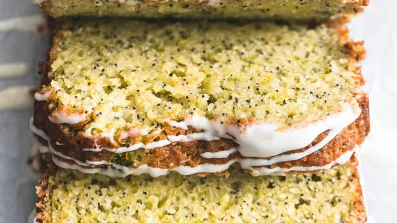 Lemon Poppyseed Zucchini Bread | lecremedelacrumb.com