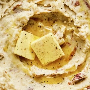 Close up of garlic sour cream mashed potatoes.