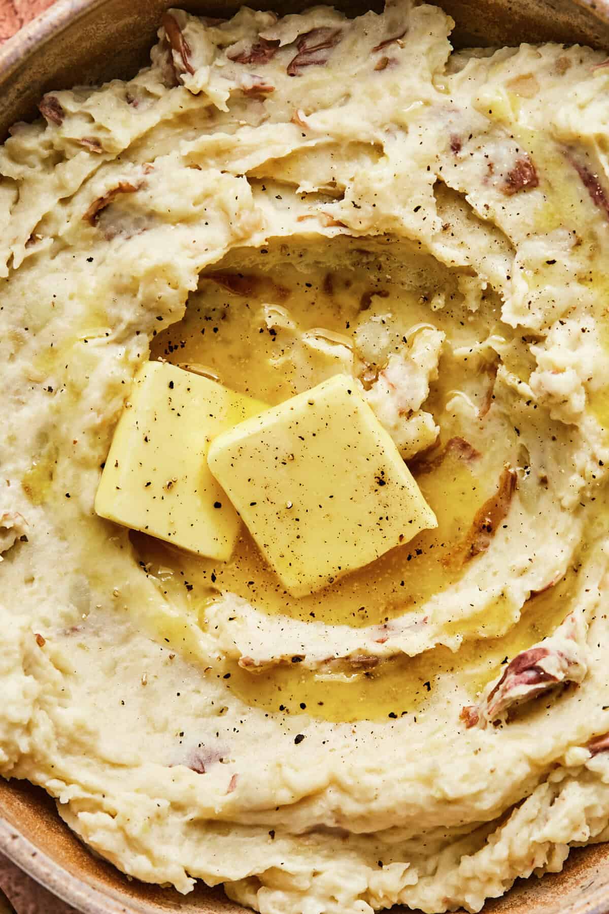 Close up of garlic sour cream mashed potatoes.