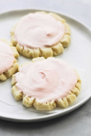 Copycat Swig Sugar Cookies | lecremedelacrumb.com